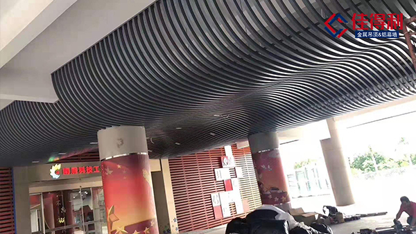 當今火熱的鋁方通吊頂材料，都適用在哪些場所？